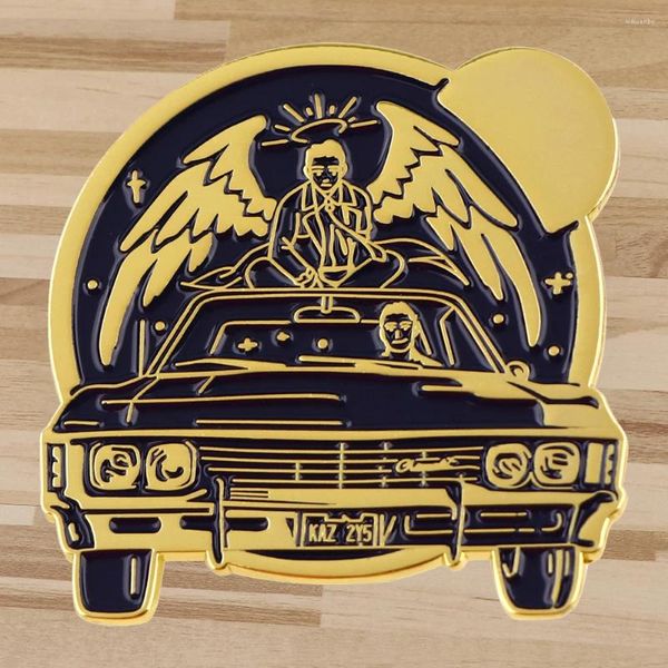 Spille SPN Horror TV invamello Pins Racing Car for Women Metal Badge Fashion Beliep Acceckorie Accessori per gli Accessori per gli Accessori.