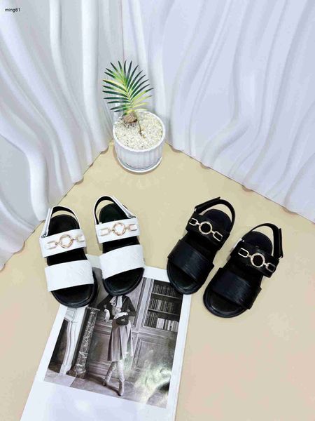 Brand Baby Sandals Logo Gravura Imprimir sapatos infantis Tamanho do preço 26-35, incluindo Box Two Color Garotas opcionais Meninas de meninos 24April