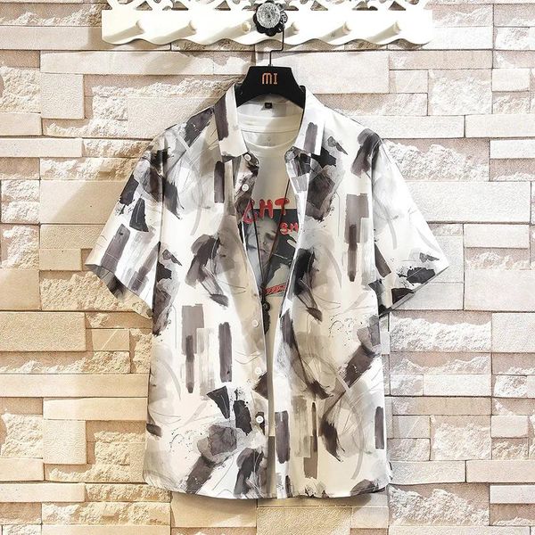 Camisas casuais masculinas tendência explosiva moda solta jovem jovem estilo Kong Sag Fin impresso de lapela de mangas curtas Camisa de flores juvenil