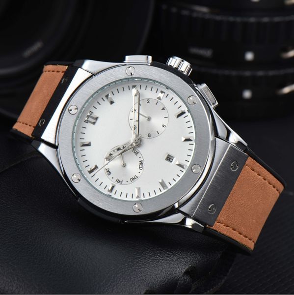 Mens Watch Designer Watches Yüksek kaliteli otomatik makine hareketi saat 904l pp tam paslanmaz çelik aydınlık su geçirmez aaa safir moda e65