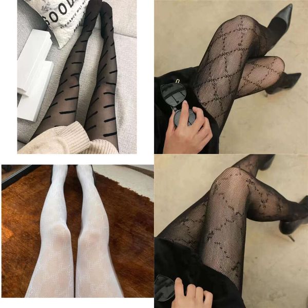 Sexy 2022 Lange Strümpfe Socken Frauen Netz smodes schwarz -weiß dünnes Spitzennetzstrumpfhosen weicher atmungsfreier hoher Buchstaben Enge Strumpfschlauch hoher Qualität von t