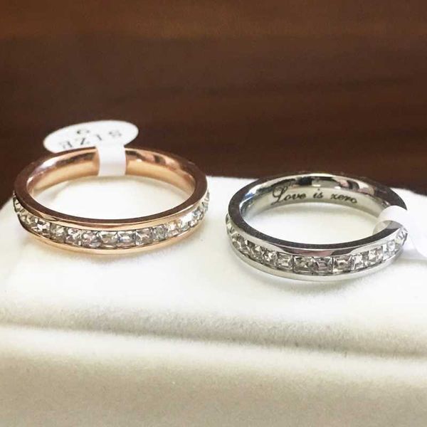 Designer Love Ring Anel de luxo Jóias Trendter Tiktok Ring Creative Lettering LEXURO LUZULO 18K GOLD ROSE ROSE E PESSOAS MOTADES DE