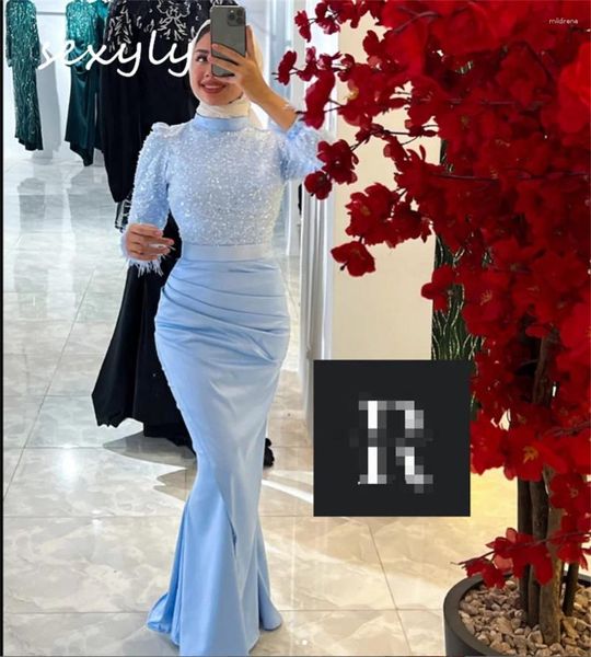 Partykleider Luxus himmelblaues arabisches Abschlussballkleid mit feder elegantem hohen Hals Langarmabendkleider Meerjungfrau Paillettenformal Formal