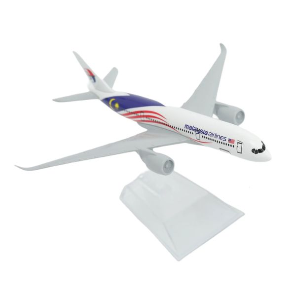 1 400 Малайзия A350 Scale Airlines Replica Metal Model Model Приличная миниатюрная коллекция Diecast Aiviation 240408