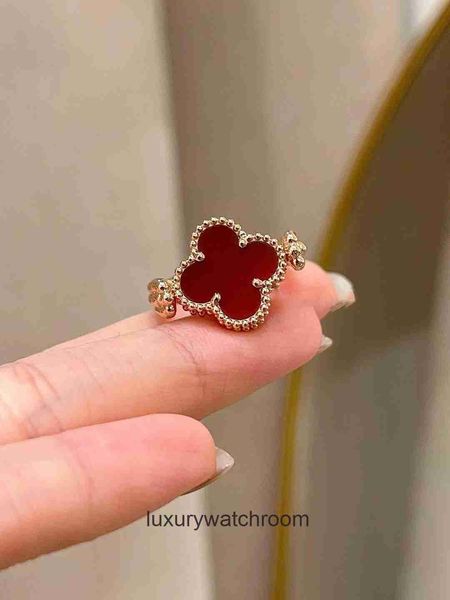 High -End -Schmuckringe für Vancleff Damen Neue vier Blattgrasring Womens rein silbernen doppelseitig rotierende Diamant -Set Laser natürlicher roter Chalcedon Ring Original 1: 1