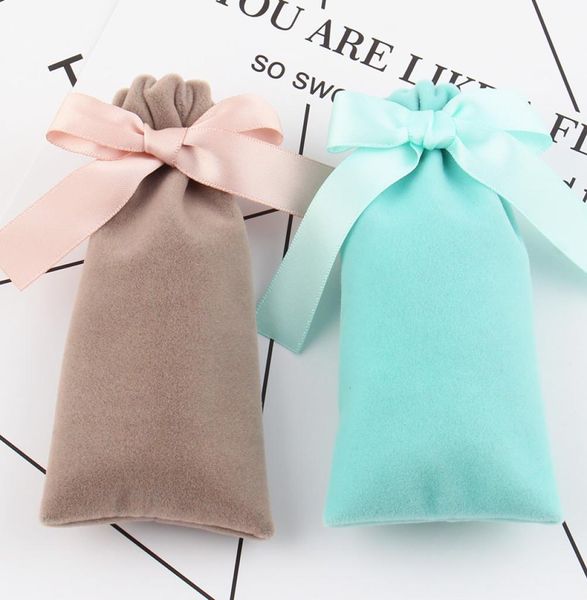 Saten Drawstring Bow Tie ile İnce Velvet Hediye Çantaları Kozmetik Ruj Depolama Poşetleri Butik Perakende Mağazası Paketleme Çantaları9047627