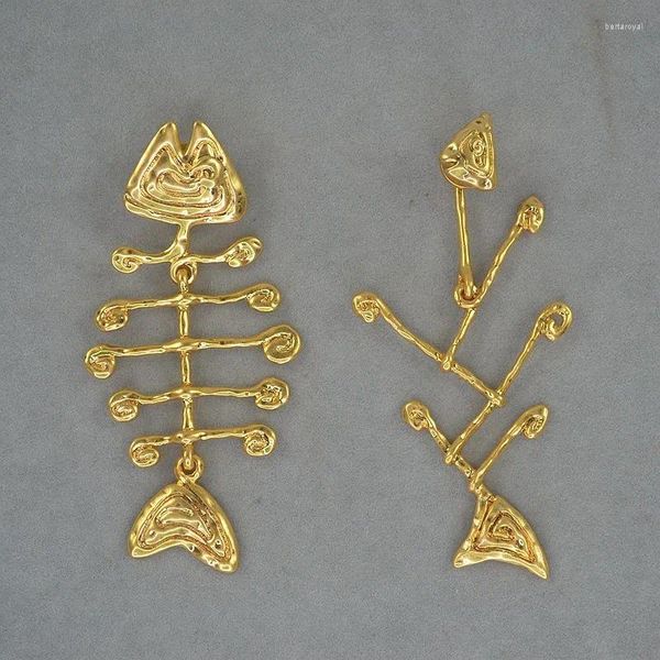 Dangle-Ohrringe goldplattierte gealterte Fischknochen