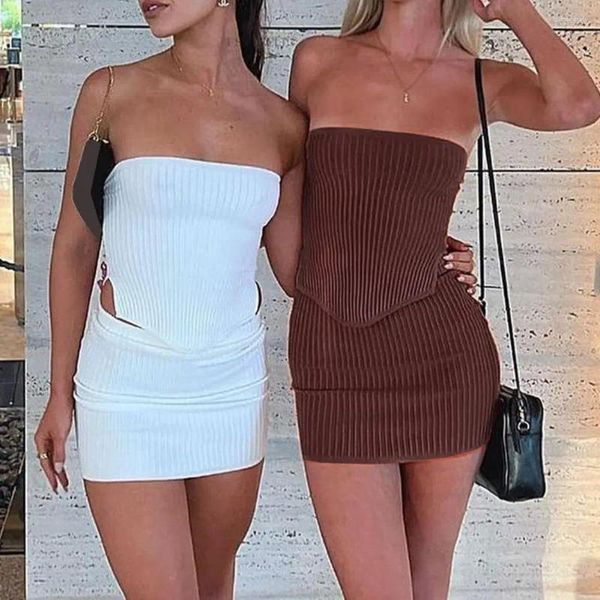 İş elbiseleri 2pcs/sarktı omuz bandeau kadın tüp üst etek takım elbise arkasız örgü sıska elastik kılıf çizgili mini set