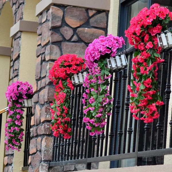 Dekoratif çiçekler menekşe simülasyon rattan yeşil bitki balkon çit duvar asılı yıl çiçek sepet