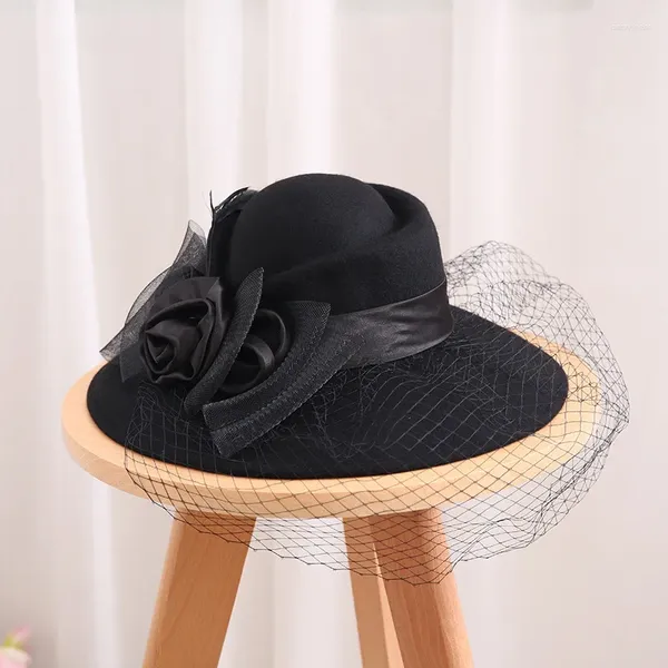 Beretti in stile britannico Donne grandi fedora con feltro di lana con brim con face velo mesh fiore autunnale signore eleganti donne puro cappello di fedora chapeu