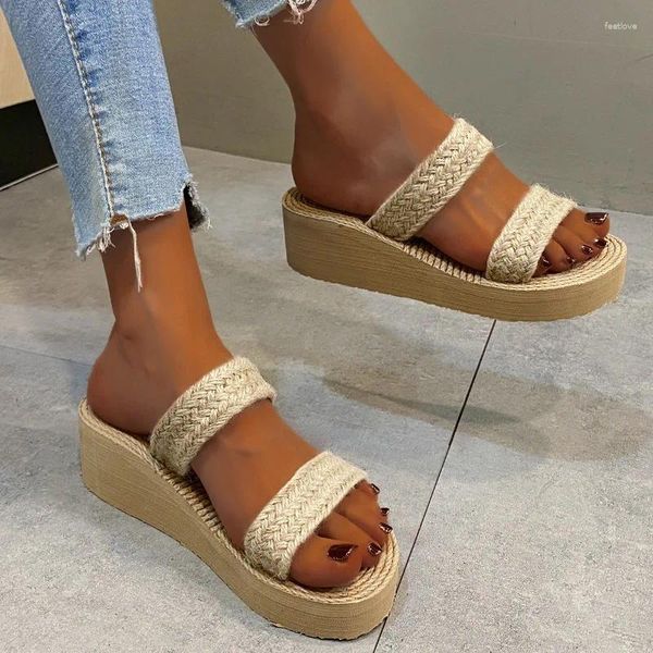 Sandalen 2024 Frauenplattform Sportschuhe lässig Keile Frau Sommer Espadrilles House Fashion Beach