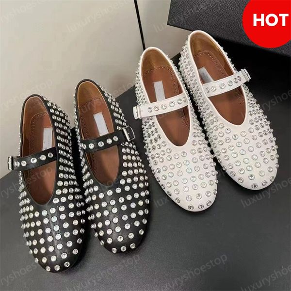 Kadınlar Rhinestone Boat Düz Tasarımcı Kadınlar Yuvarlak Toe Rhinestone Tekne Ayakkabı Lüks Deri Perçinlenmiş Toka Mary Jane Ayakkabı Rahat Bale