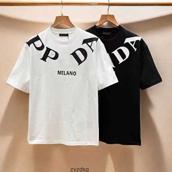 Marka Erkek Tişört Sıradan Erkek Tişört Kadın T-Shirt Alfabe 3D Stereoskopik Baskı Kısa Kollu En Çok Satan Lüks Erkek Hip Hop Giyim Asya Boyut