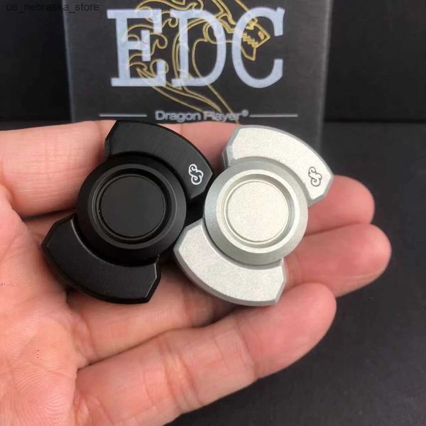 Новинка игры EDC Three Body Small Square Fidget Вращающаяся декомпрессионная игрушка для творческих пептидных игр коллекция настольных компьютеров Q240418