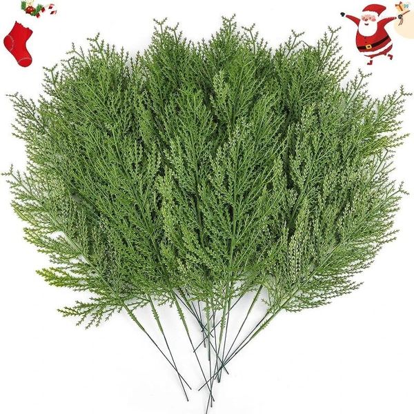 Dekorative Blumen künstliche Kiefernnadelzweige gefälschte pflanzliche grüne Blätter Weihnachtsbaumweig Girlande Kranz Weddding Home Decor DIY