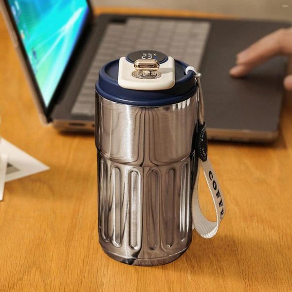 Tumbler Temperaturanzeige Kaffeetasse LED tragbare Getränkewater Flasche Kälte und Getränke Edelstahl -Reiset Becher