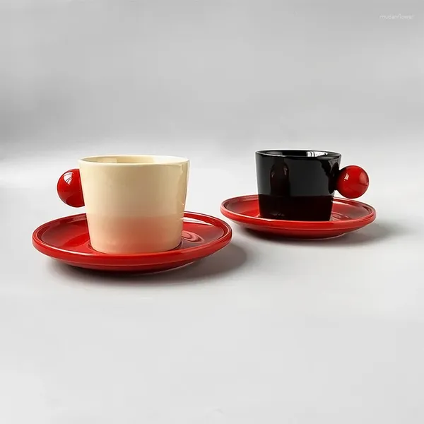 Caffettiere classiche rosse e neri a tazza di colore manico per latte in ufficio per ufficio cucina da cucina bere con cucchiaio box