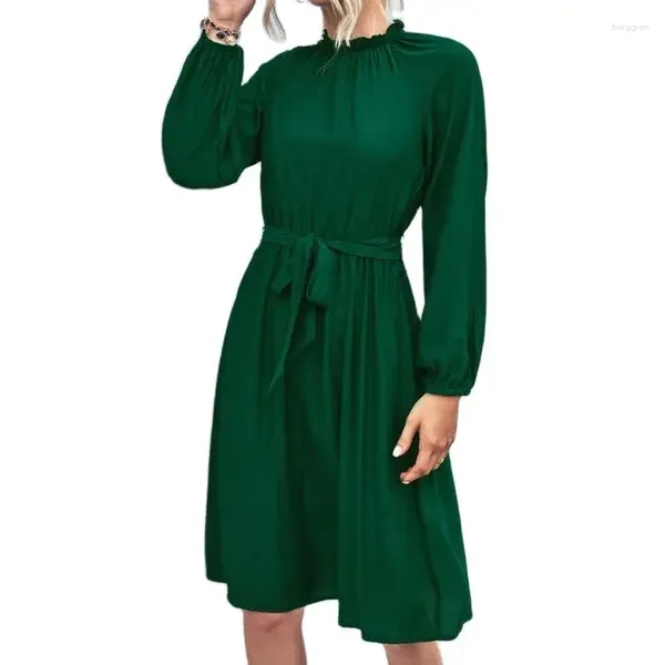 Lässige Kleider 2024 Herbst und Winter Frauen elegant modisch komfortable Rüschenkragen Feste Farbe Raglan Ärmel Schnürung großer Schwung