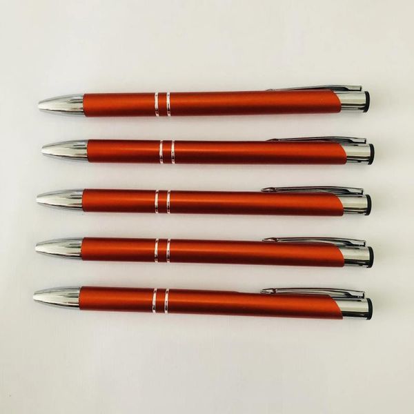Yüksek kaliteli promosyon kırmızı metal top kalem okulu ofis yazma gravür kişiselleştirilmiş tasarım