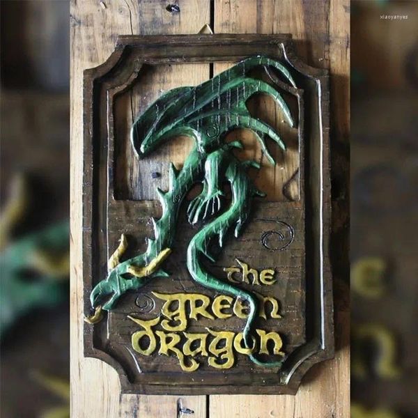 Figurine decorative 1pc Decorazioni natalizie Casa Decorazioni da parete Dragon Dragone Drago Statua a mano Resin Crafts Loft