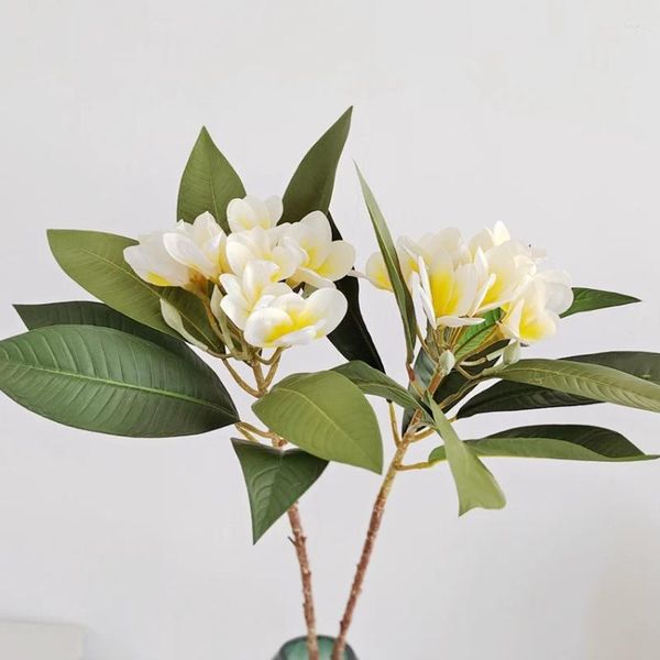 Flores decorativas 1pcs toque real toque artificial Plumeria ramificações de flores falsas Folhas verdes naturais para acessórios de bricolage de bricolage