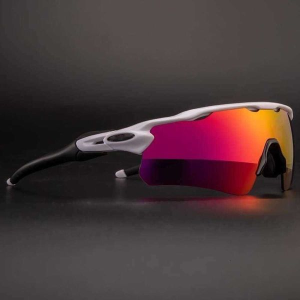 Cycling Oak-9463 Sports Designer Occhiali da sole per donne Goggle per biciclette all'aperto 3 lenti polarizzate TR90 occhiali da sole fotocroma