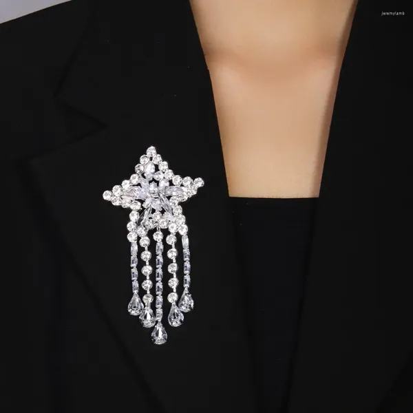 Broşlar 2024 Lüks Kübik Zirkon Broş Pin Rhinestone Yıldız Takı Kadınlar Elbise Dekorasyon Tassel Zinciri Vücut Aksesuarları