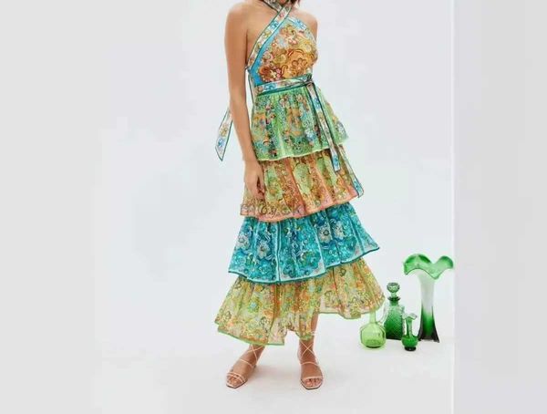 Этническая одежда 2024 Летняя новая мода Французская личность чайная личность Национальная ветра, висящая шейная платье с печеной, как D240419