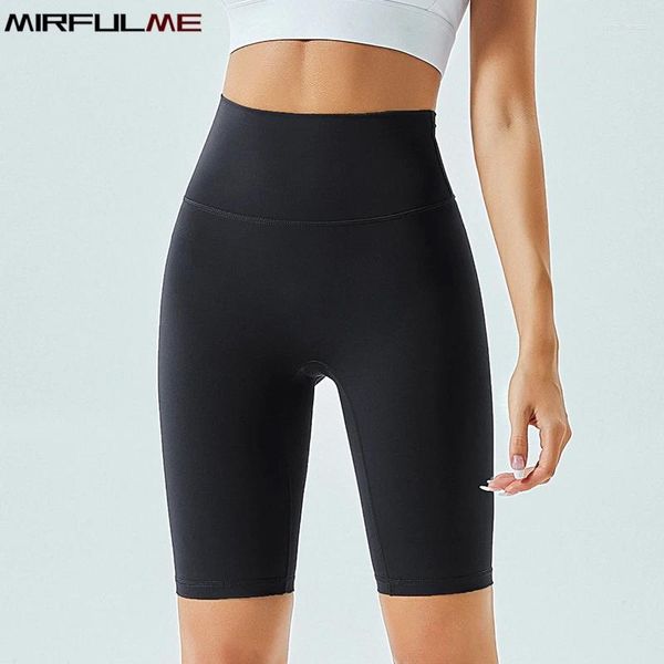 Pantaloni attivi Donne Sport Leggings ad alta vita Yoga Pannello corto ginocchiere Lunghezza per cornine in gamba Hip Sollevaggio Pazzescola