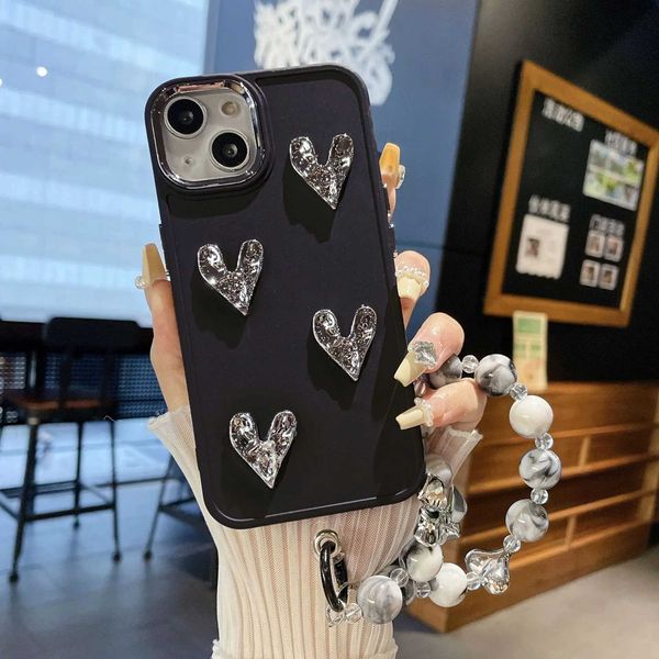 Случаи по сотовым телефонам iPhone Телефон охватывает Silver Heart Protector, подходит для iPhone 15 14 12 11 Pro Max Case Metal Camera рама телефона. Модный J240418