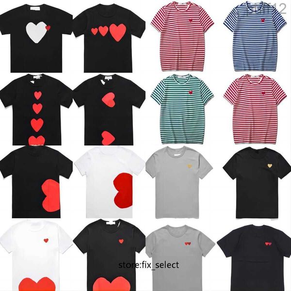 2024 Spielen Herren T -Shirt Designer Red Commes Heart Women Garcons S Badge des Quanlity TS Baumwolle CDG Stickerei Kurzarm Schwarz -Weiß Striped Lose Sommer TSH V5Q3