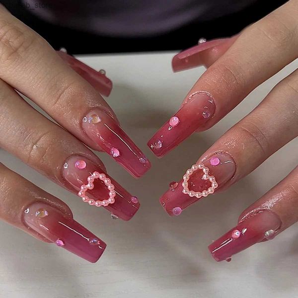 False Nails 24pcs Gradient Pink False Nails con Pearl Heart Design Press su unghie Full Cover Wedable Womy Lady Acrilic Nails Y240419