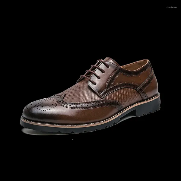 Sapatos casuais Brand Classic Men's Leather Soft Soles e Trabalho de deslocamento resistente a desgaste versátil