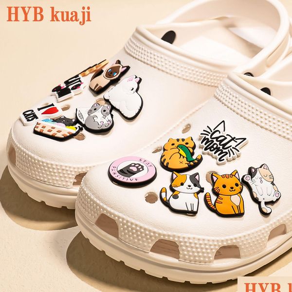 Schuhteile Zubehör Hybkuaji Custom Cat Mom Paw Charms Wholesale Shoes Dekorationen PVC Schnallen für Tropfen Lieferung DHGFG