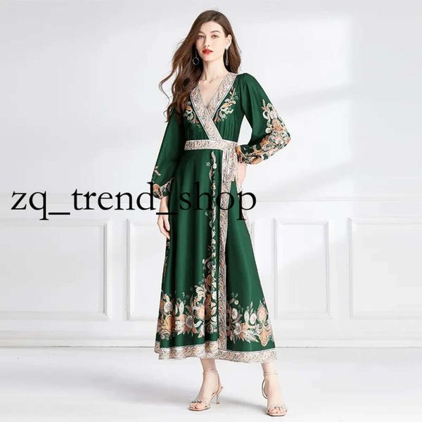 Женщина Paisley Floral Green Maxi платья винтажные дизайнерские дизайнерские рукавы каникулы V-образного вырезового платья с боковым бабочками 2023 Весенняя осень элегантная посадка.