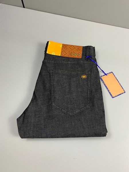 Pantaloni designer di jeans da uomo pantaloni di fiori di lusso e alla moda primaverili di fiori retrò retrò pesanti vecchie stampe di giunzione jeans para hombres lussuoso larghi