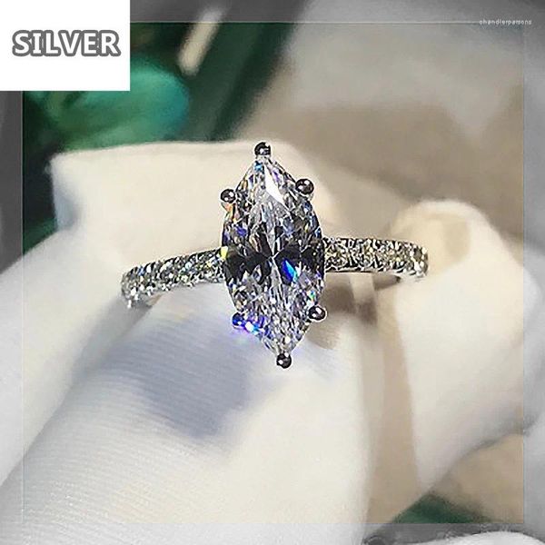 Anelli a grappolo 2024 set gems avanzato ad anello a sei facciate ad a forma di diamante donna graziosa stile di fidanzamento del fascino romantico diamante