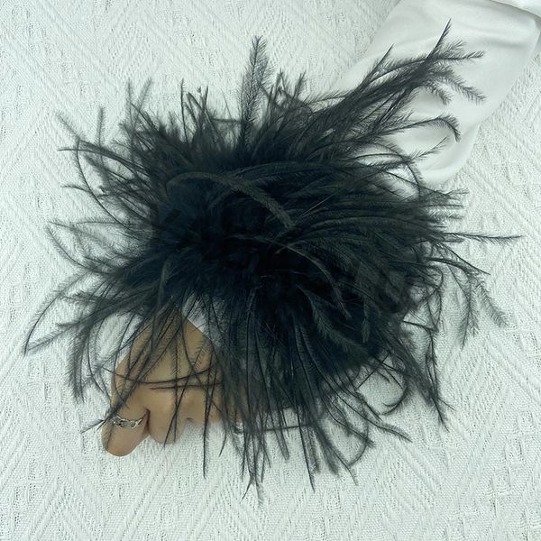 Avestruz de avestruz natural punho de pulso Mulheres acessórios de cabelo pulveiras peludas de moda de luxo tornozeleiras para mulheres 5 cm de manguito 240419