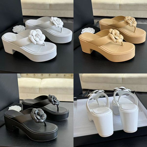 Designer de luxo feminino chinelos chinelos de salto alto 100% de couro puro Cores ao ar livre sandálias elegantes