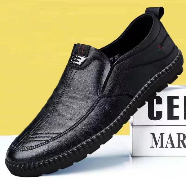Summer Mens Casual Business Leather Shoes com design elegante e superfície de super fibra para respiração confortável 240407