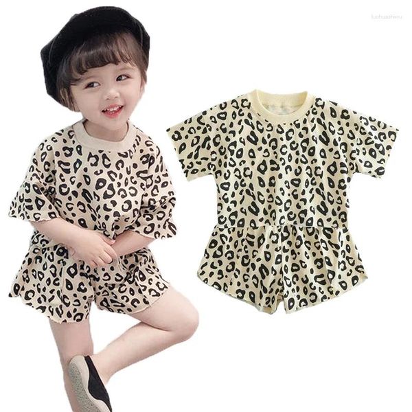 Set di abbigliamento bambine modella bambini abiti estivi abiti per bambini t-shirt leopardo pantaloncini di cotone in cotone traspirato per bambini 2pcs