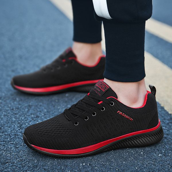 Koreli Versiyon Erkek Koşu Ayakkabıları Tek Kafes Nefes Alabilir Yansıtıcı Hareket Erkek Ayakkabı Giyim Dayanıklı Hafif Erkekler Spor Sokakları Siyah Beyaz 666