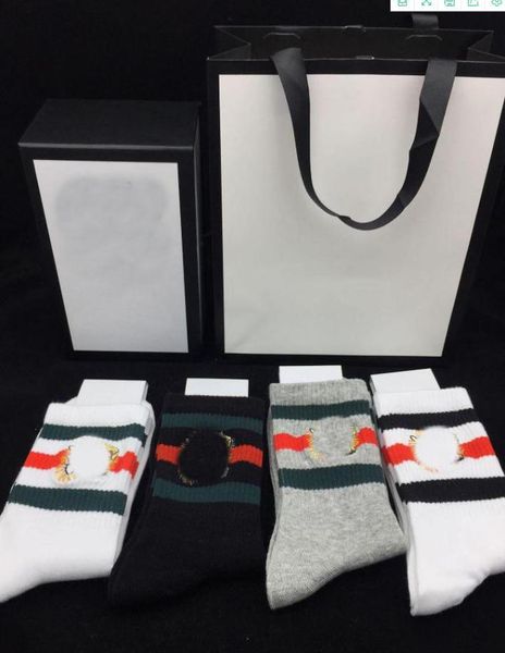 Animal Head Ehepaar Socken Geschenkbox 100 Baumwollstreifen Tiger bestickte Socken 4 Paar Strümpfe für Männer und Frauen3392616