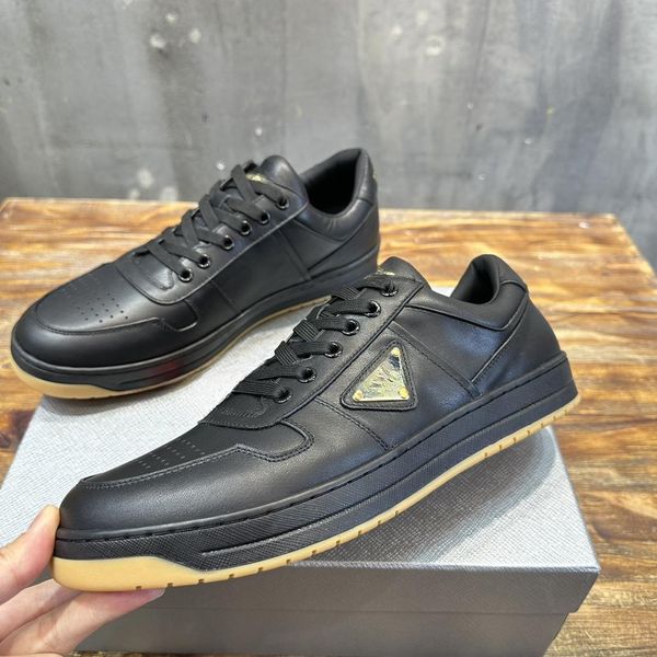 Luxury Brand Sneakers Shoes Men renylon escova de couro baixo tênis de top malha skateboard skate walking famosos famosos esportes