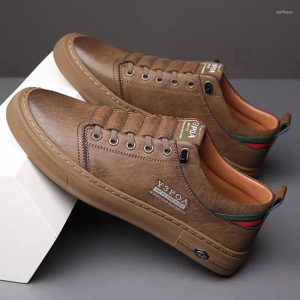 Sapatos casuais 2024 Couro masculino para homens Marca que não tênis não deslizam conforto Sports de outono de primavera de esportes vintage