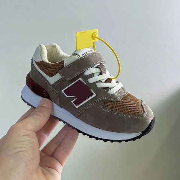 Echte Ledersportschuhe für Mädchen 2024 Neues Frühling Herbst Childrens Sneakers Jungen Mode N-förmige Kinder Schuh Größe 23-40 CSD2403084