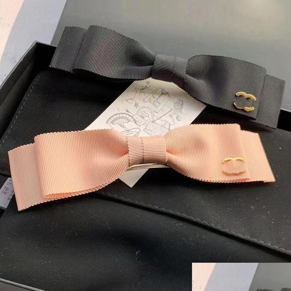 Clipes de cabelo barrettes moda luxuoso doce pinos de bowknot de garotas cartas de personalidade adoram nó arco designer de borboleta rosa cor de cabelo preto otxvn