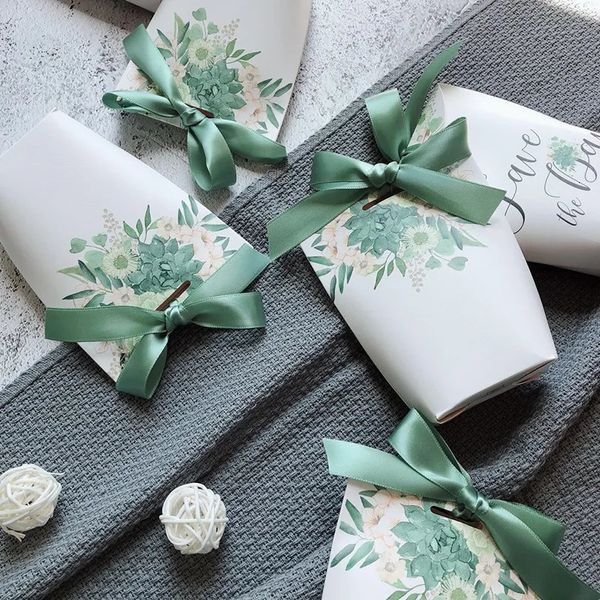 Grüne Blumen Hochzeit bevorzugt Süßigkeitenboxen Bomboniere retten Sie die Date Geschenkbox Party Schokolade drei Designs 50pcs 240407