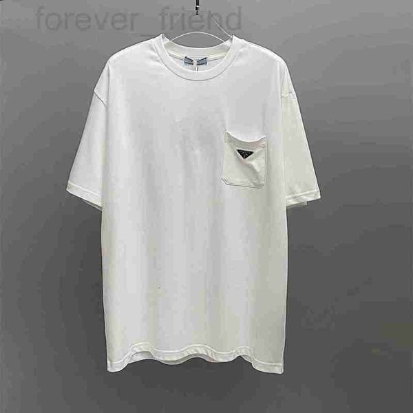 Herren-T-Shirts Designer High Version 2024 Summer New P Family Classic Basic Triangle Iron Label Tasche und Damen einfacher kurzärärmisches T-Shirt BCXY