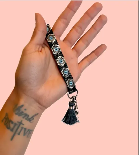 Brieftaschen Neue Luxusdesignerin Miyuki Perlen Keychain Evil Eye Keychain Bag Anhänger Schlüsselzauber für Frauen